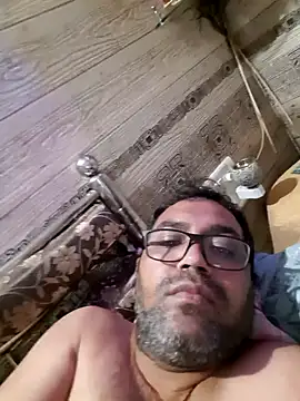 Hot-boy077 online show from 28, 3, 2026