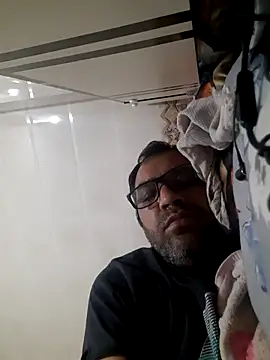 Hot-boy077 online show from 28, 10, 2025