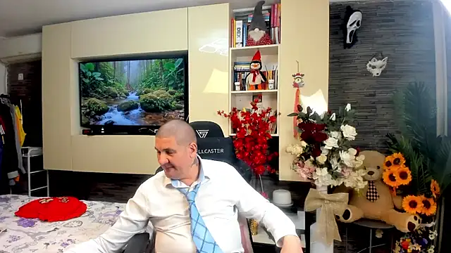 SpartacusDaddy48 online show from 2, 5, 2026