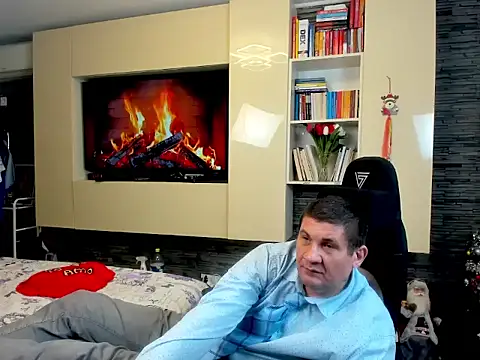 SpartacusDaddy48 online show from 11, 2, 2026