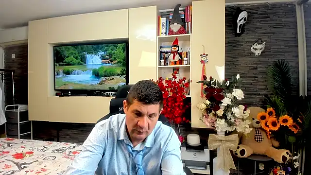 SpartacusDaddy48 online show from 25, 4, 2026