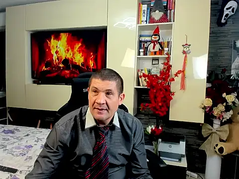 SpartacusDaddy48 online show from 12, 3, 2026