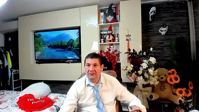 SpartacusDaddy48 online show from 28, 5, 2026