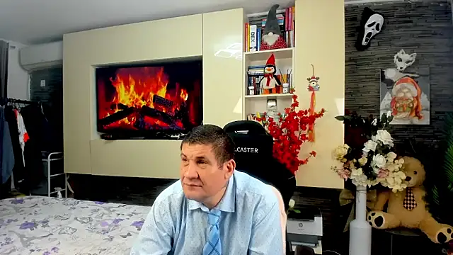 SpartacusDaddy48 online show from 26, 3, 2026