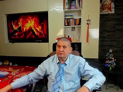 SpartacusDaddy48 online show from 6, 1, 2026