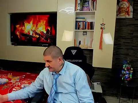 SpartacusDaddy48 online show from 11, 1, 2026