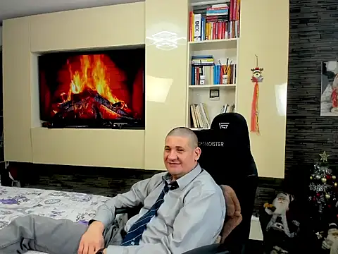 SpartacusDaddy48 online show from 18, 2, 2026