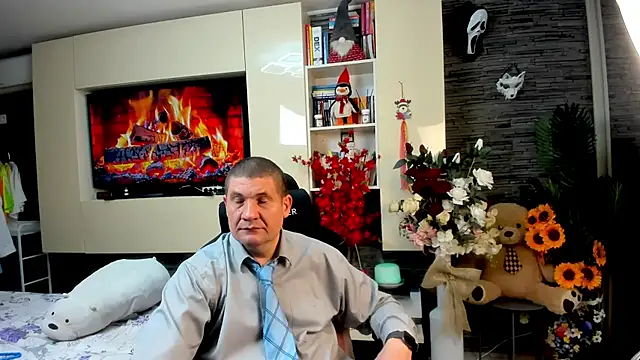 SpartacusDaddy48 online show from 11, 5, 2026