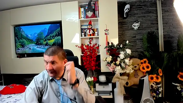 SpartacusDaddy48 online show from 15, 5, 2026