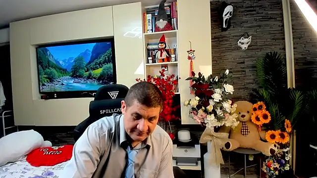 SpartacusDaddy48 online show from 17, 5, 2026