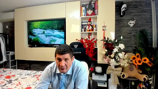SpartacusDaddy48 online show from 28, 4, 2026