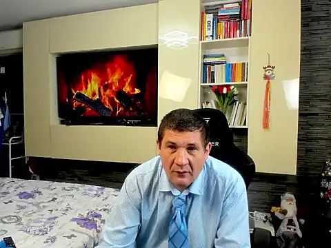 SpartacusDaddy48 online show from 10, 2, 2026