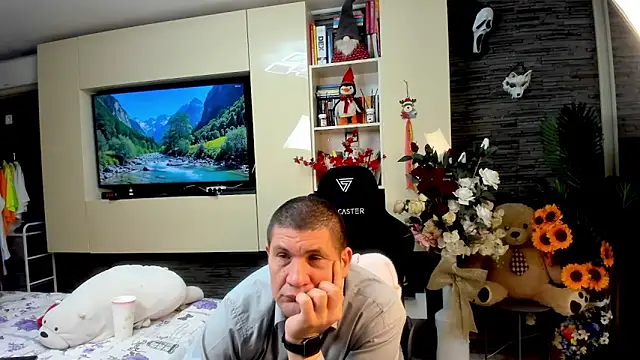 SpartacusDaddy48 online show from 16, 5, 2026