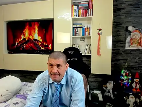 SpartacusDaddy48 online show from 23, 2, 2026