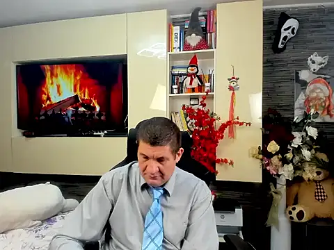 SpartacusDaddy48 online show from 19, 3, 2026