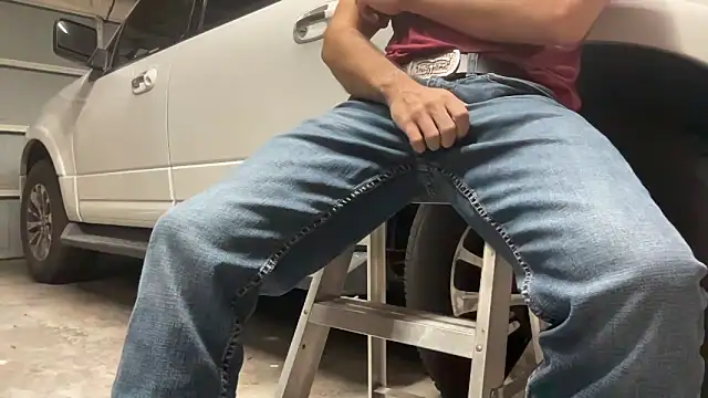 HorneyCowboy154 online show from 25, 9, 2025