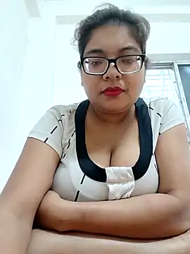 Elie couple143 online show from 4, 11, 2025