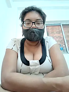 Elie couple143 online show from 1, 12, 2025