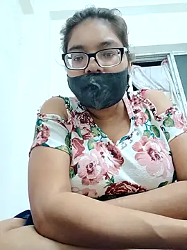 Elie couple143 online show from 22, 10, 2025