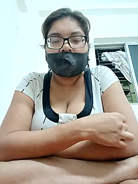 Elie couple143 online show from 6, 11, 2025