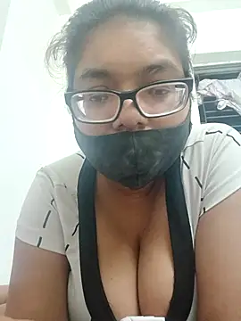 Elie couple143 online show from 28, 10, 2025