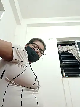 Elie couple143 online show from 13, 9, 2025