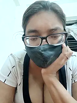 Elie couple143 online show from 25, 9, 2025