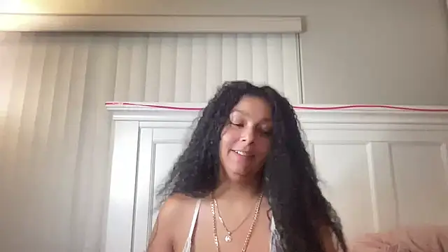 sweetnjuicyyy online show from 10, 10, 2025