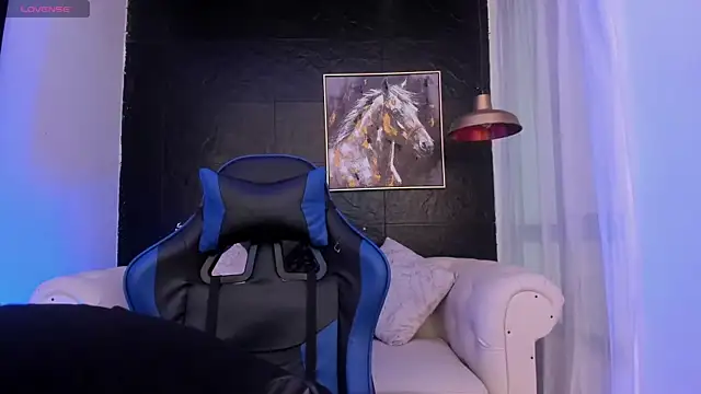 Maximo Wolff online show from 9, 10, 2025