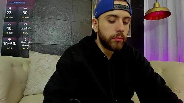 Maximo Wolff online show from 9, 11, 2025