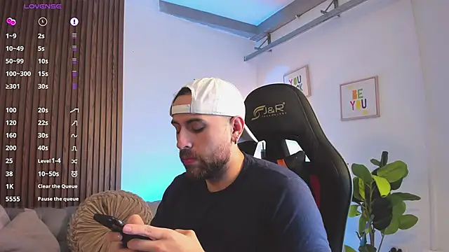 Snapshot of Maximo_Wolff chatting on 21, 2, 2026 Maximo Wolff online show from 21, 2, 2026