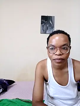 Snapshot of Miss-Hennessy chatting on 2, 5, 2026 Miss-Hennessy online show from 2, 5, 2026
