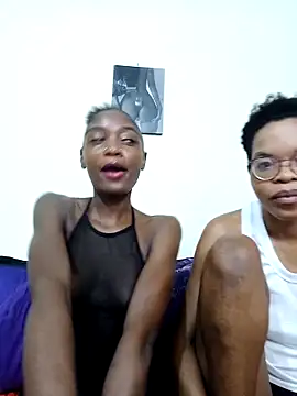 Miss-Hennessy online show from 5, 3, 2026