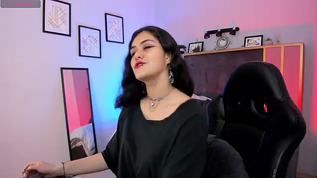 Azurra amatto2 online show from 17, 12, 2025