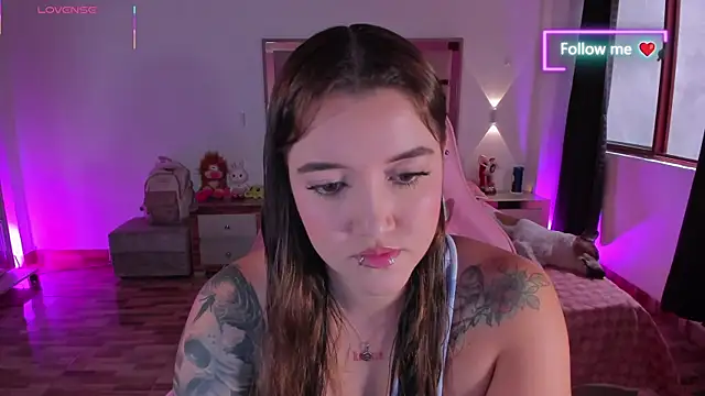 lunaarose online show from 11, 4, 2026