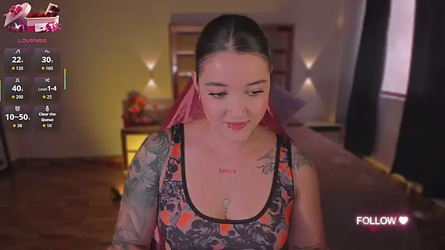 lunaarose online show from 30, 10, 2025