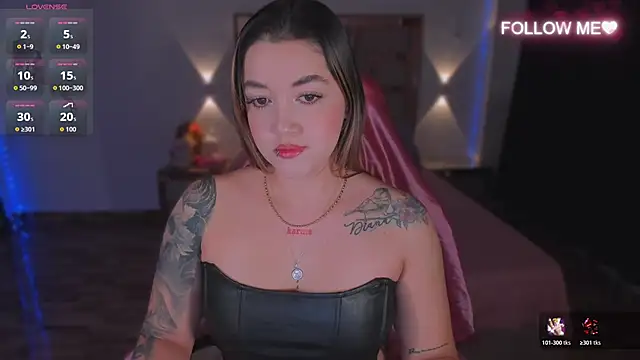 lunaarose online show from 23, 11, 2025