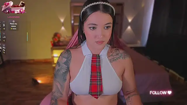 lunaarose online show from 29, 10, 2025