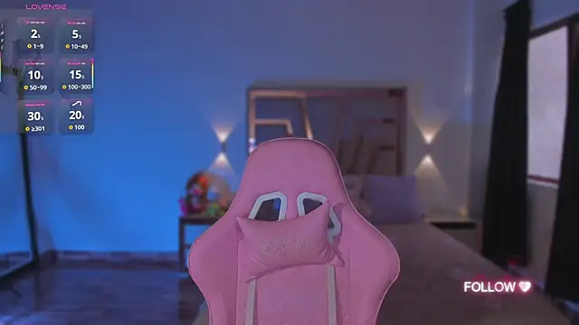 lunaarose online show from 10, 11, 2025