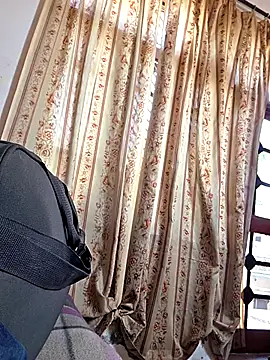 Snapshot of desir3dlund chatting on 8, 3, 2026 desir3dlund online show from 8, 3, 2026