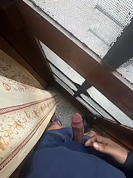 Snapshot of desir3dlund chatting on 23, 2, 2026 desir3dlund online show from 23, 2, 2026