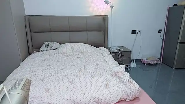 kexin a online show from 17, 10, 2025