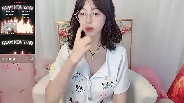 nini a online show from 18, 6, 2026