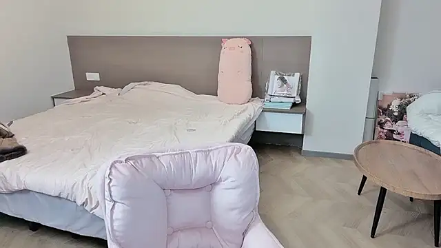 Snapshot of nini_a chatting on 11, 11, 2025 nini a online show from 11, 11, 2025