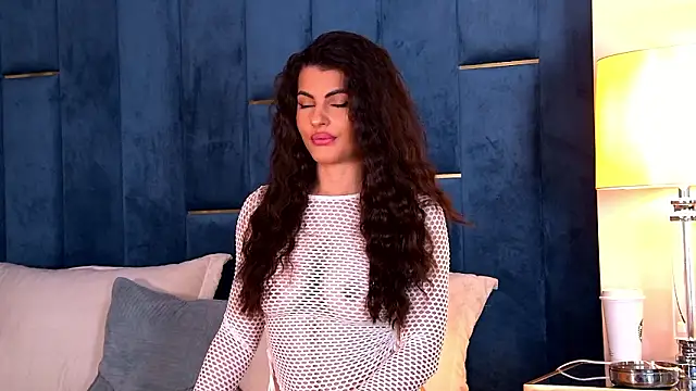 YasminaMoon online show from 17, 3, 2026