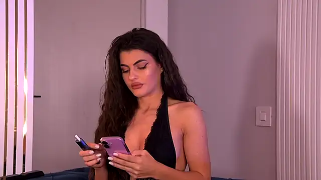 YasminaMoon online show from 9, 11, 2025