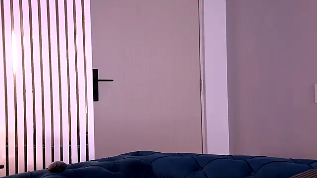 YasminaMoon online show from 4, 11, 2025