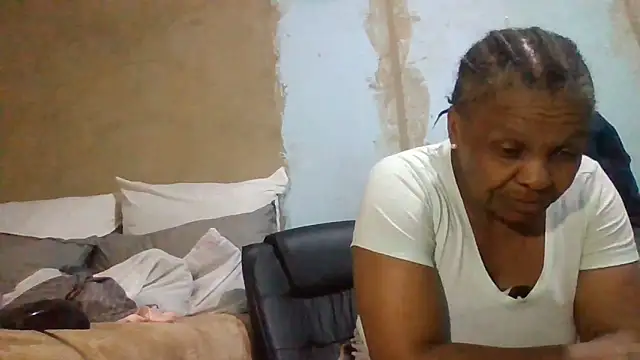 Snapshot of Nicky52 chatting on 10, 6, 2026 Nicky52 online show from 10, 6, 2026