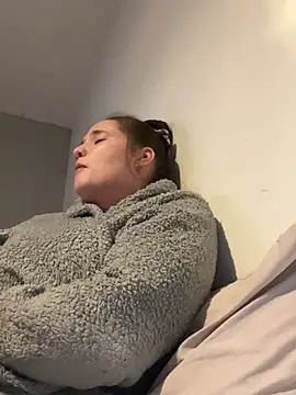 LollyLove  online show from 17, 4, 2026