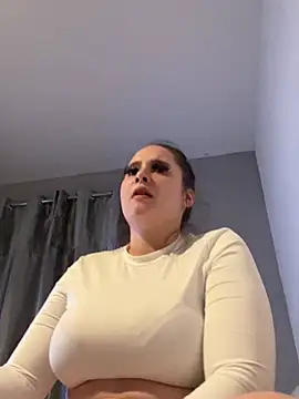 LollyLove  online show from 9, 4, 2026